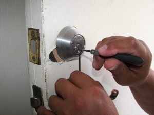 serrurier ouverture de porte
